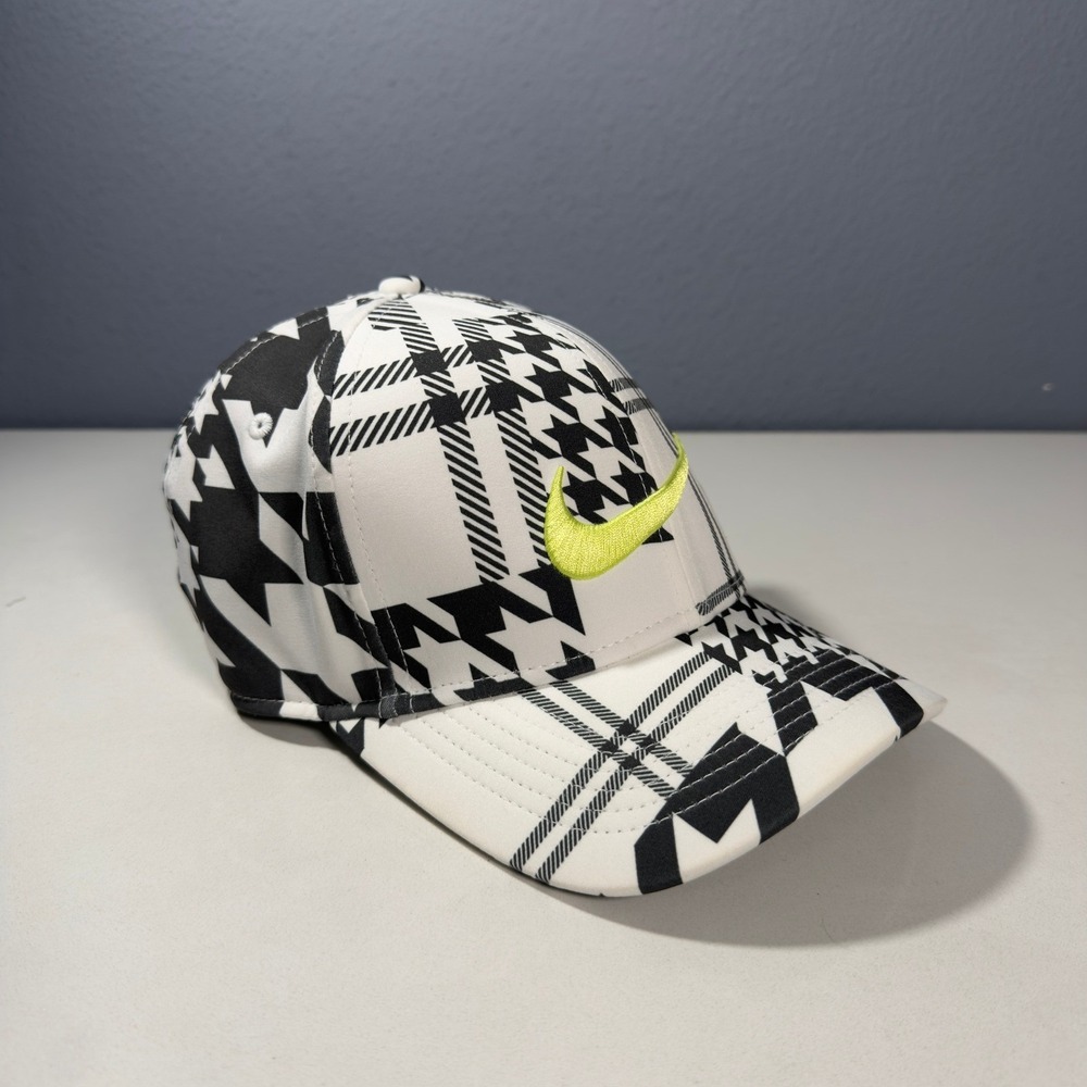 Nike Arobill CLC99 Cap DA3386 - Lightweight Sweat-wicking Fabric Classic Plaid